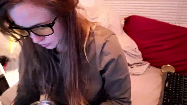 xxpixeyxx online show from 12/03/25, 04:42