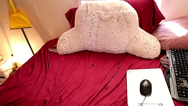 xxpixeyxx online show from 02/18/26, 04:03