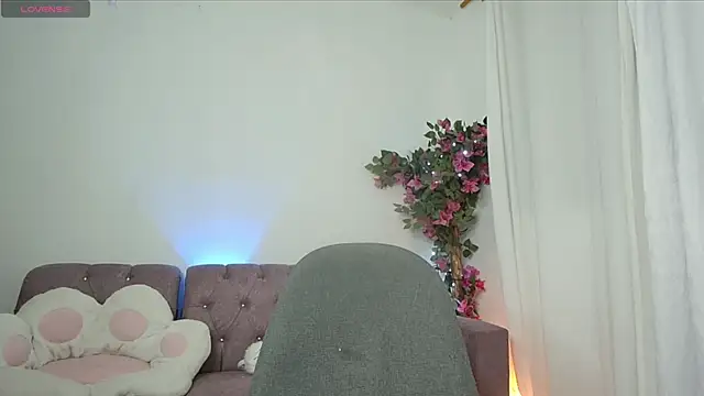 keissy rincon  online show from 01/04/25, 01:10