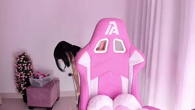 keissy rincon  online show from 12/20/25, 02:29