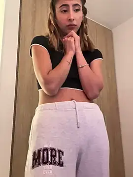 Ameellie online show from 03/12/25, 06:22