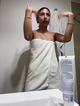 Ameellie online show from 11/20/25, 04:07