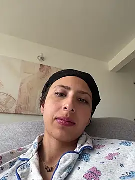 Ameellie online show from 11/23/25, 02:17