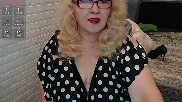 Snapshot of Marina_Yourangel chatting on 03/01/26, 08:44 Marina Yourangel online show from 03/01/26, 08:44