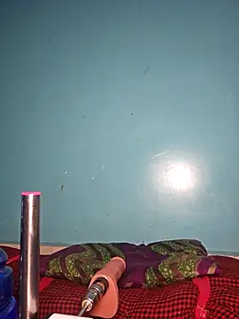 Snapshot of IsabellaEtthan_Emmanuelah chatting on 03/05/25, 10:55 IsabellaEtthan Emmanuelah online show from 03/05/25, 10:55