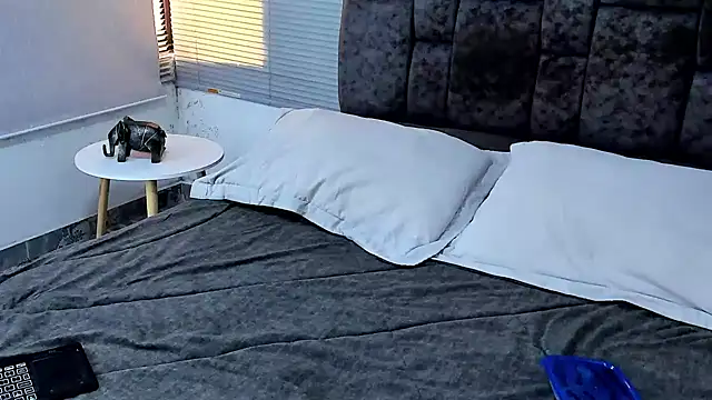 Zack Froone online show from 12/02/24, 04:09