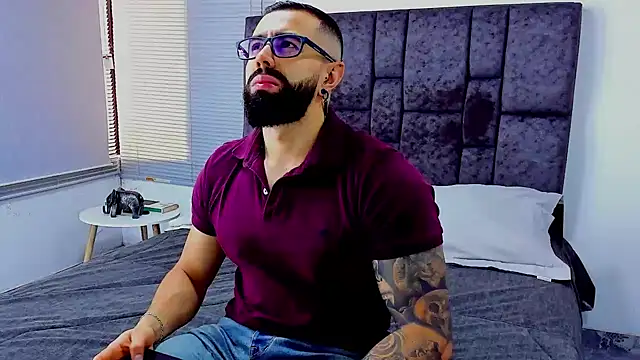 Zack Froone online show from 12/05/24, 03:06