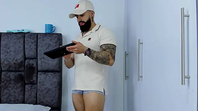 Zack Froone online show from 02/22/25, 05:13