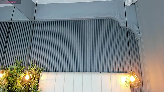 SaraRiley online show from 11/24/25, 10:31