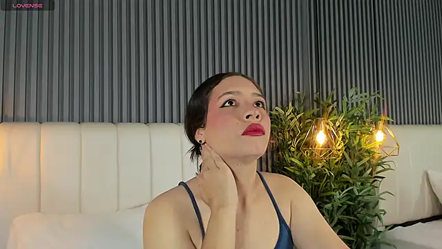 SaraRiley online show from 02/07/26, 08:34