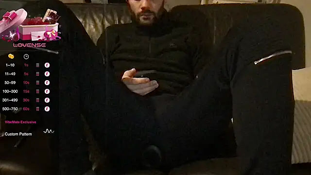 Snapshot of athenphysics chatting on 12/18/24, 03:33 athenphysics online show from 12/18/24, 03:33