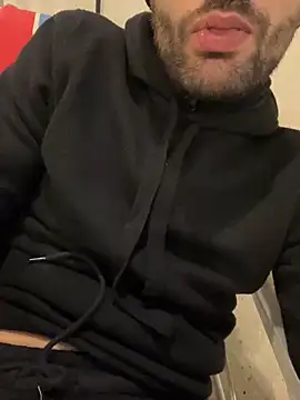 Snapshot of athenphysics chatting on 01/14/25, 04:08 athenphysics online show from 01/14/25, 04:08