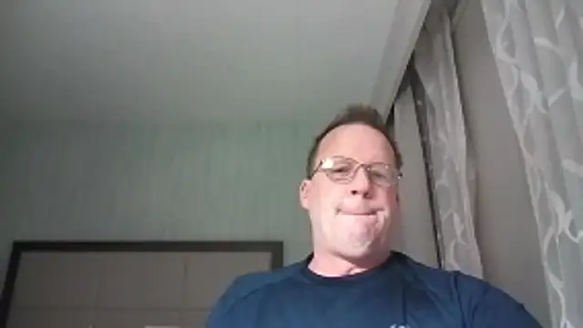 Cockrub1 online show from 11/05/25, 10:48