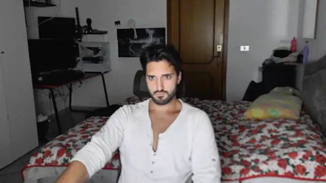 Snapshot of Alexox02 chatting on 10/05/25, 07:12 Alexox02 online show from 10/05/25, 07:12