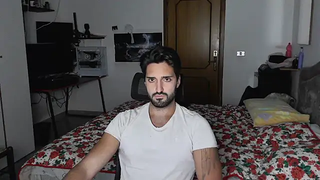 Snapshot of Alexox02 chatting on 10/07/25, 05:54 Alexox02 online show from 10/07/25, 05:54