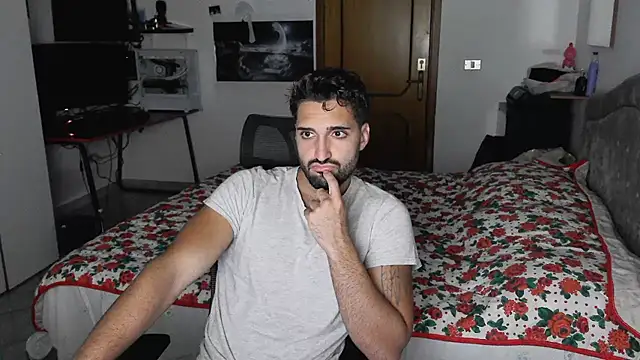 Snapshot of Alexox02 chatting on 10/10/25, 08:41 Alexox02 online show from 10/10/25, 08:41