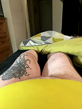 Snapshot of chatting on 11/20/25, 09:14 online show from 11/20/25, 09:14