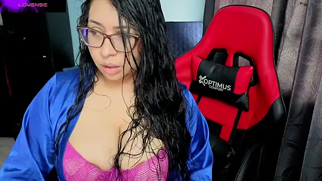 charlotee lovee69 online show from 01/13/26, 08:25