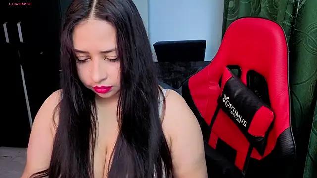 charlotee lovee69 online show from 04/10/26, 09:52