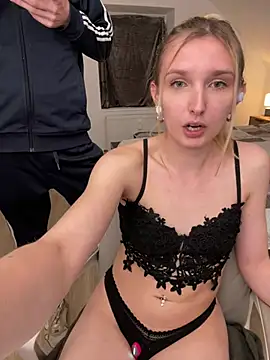 Snapshot of AnnyBelle_ chatting on 03/22/26, 05:16 AnnyBelle online show from 03/22/26, 05:16