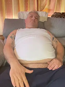 Snapshot of Russirayu chatting on 02/27/25, 03:26 Russirayu online show from 02/27/25, 03:26