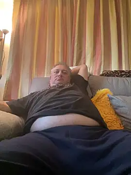 Snapshot of Russirayu chatting on 02/28/25, 03:26 Russirayu online show from 02/28/25, 03:26