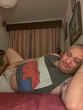 Snapshot of Russirayu chatting on 10/10/25, 09:25 Russirayu online show from 10/10/25, 09:25