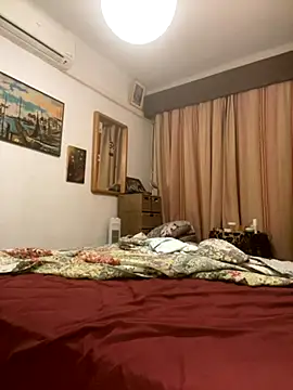 Snapshot of Russirayu chatting on 10/17/25, 09:28 Russirayu online show from 10/17/25, 09:28