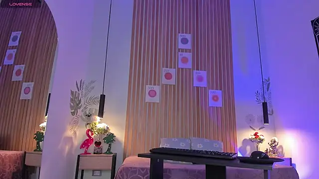 PawgGirl18 online show from 12/08/24, 02:52