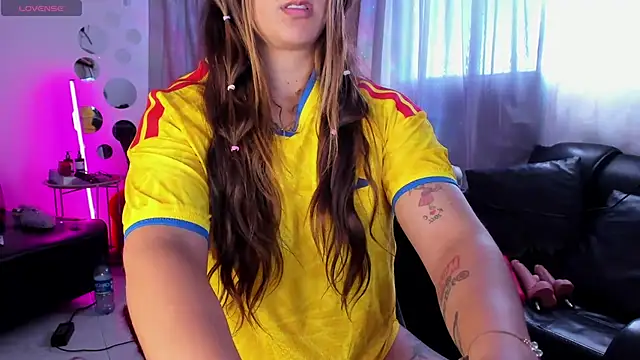 Natasha Wilde  online show from 06/23/26, 08:51