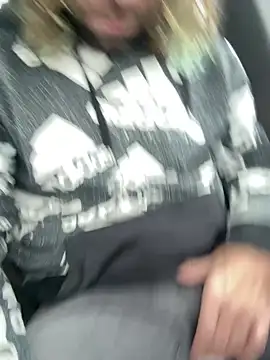 4kUsh2Fashion0 online show from 12/16/24, 03:43