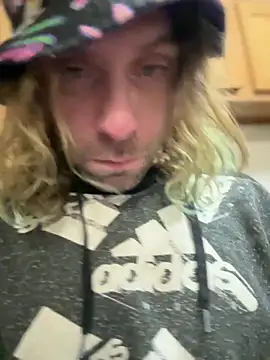 4kUsh2Fashion0 online show from 12/21/24, 05:40