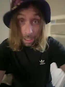 4kUsh2Fashion0 online show from 01/21/25, 07:06