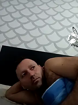 Snapshot of florin421 chatting on 02/22/26, 06:57 florin421 online show from 02/22/26, 06:57