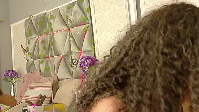 Snapshot of Angela_lovee chatting on 09/16/25, 12:28 Angela lovee online show from 09/16/25, 12:28