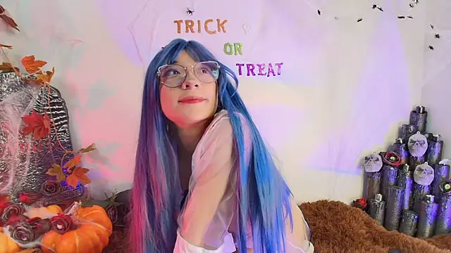 Cloe Leee online show from 10/19/25, 05:19