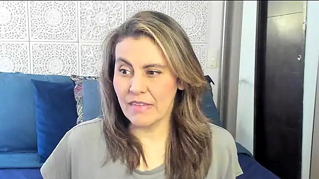 V monse online show from 01/30/25, 04:13