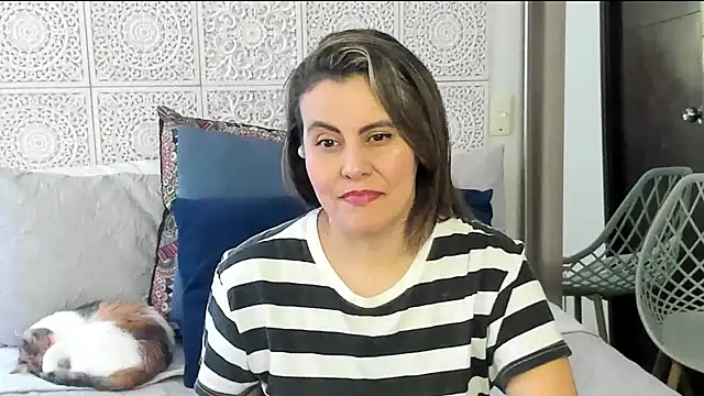 V monse online show from 02/24/25, 02:37