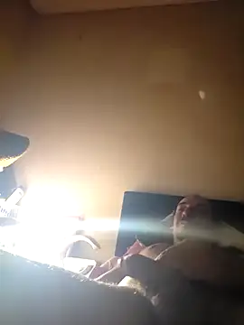 Snapshot of antoniox1978 chatting on 11/07/25, 04:18 antoniox1978 online show from 11/07/25, 04:18