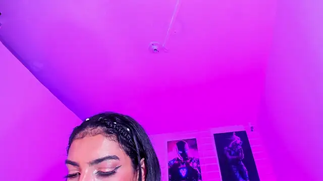 Snapshot of Alahia_Rodriguez chatting on 03/01/25, 02:15 Alahia Rodriguez online show from 03/01/25, 02:15