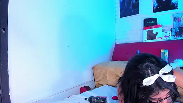 Snapshot of Alahia_Rodriguez chatting on 03/15/25, 07:53 Alahia Rodriguez online show from 03/15/25, 07:53