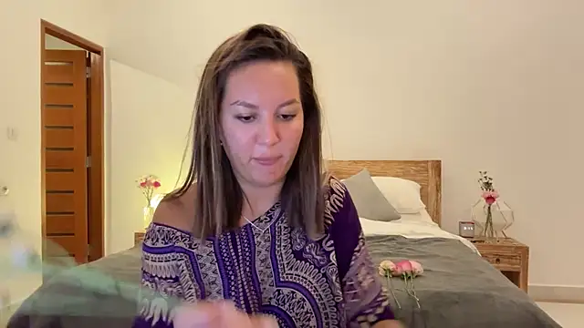 Nelly Fischer online show from 09/26/25, 01:15