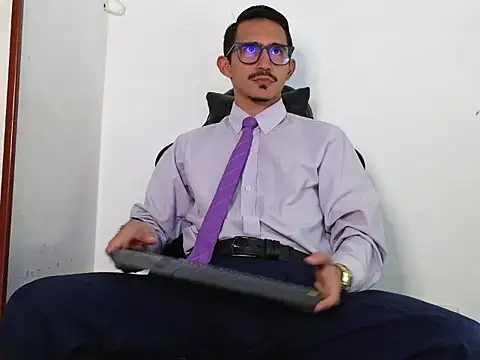 HomeAloneK online show from 01/15/26, 07:39