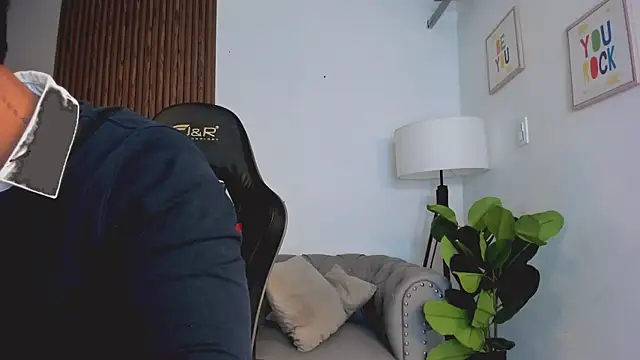 liam collins21 online show from 09/30/25, 11:48