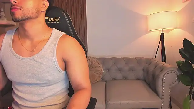 Snapshot of liam_collins21 chatting on 02/19/26, 12:01 liam collins21 online show from 02/19/26, 12:01