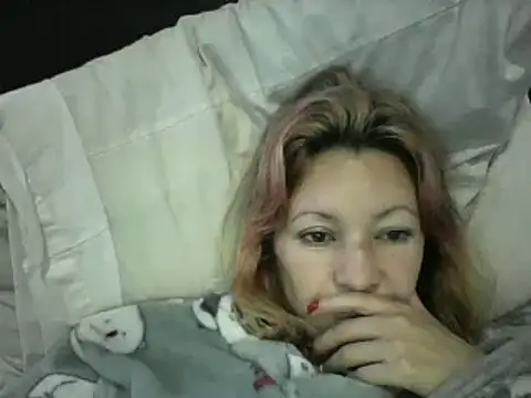 Snapshot of Paulita_x3 chatting on 12/28/24, 11:41 Paulita x3 online show from 12/28/24, 11:41