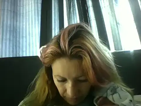 Snapshot of Paulita_x3 chatting on 02/10/25, 01:33 Paulita x3 online show from 02/10/25, 01:33