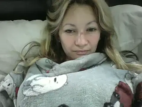 Snapshot of Paulita_x3 chatting on 09/11/25, 11:54 Paulita x3 online show from 09/11/25, 11:54