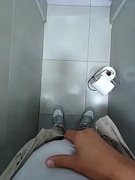 Snapshot of Brutao_ chatting on 11/06/25, 06:09 Brutao online show from 11/06/25, 06:09