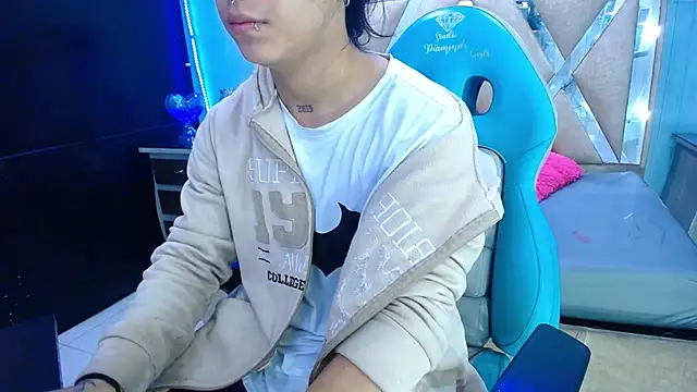 alex 477 online show from 11/17/25, 11:38